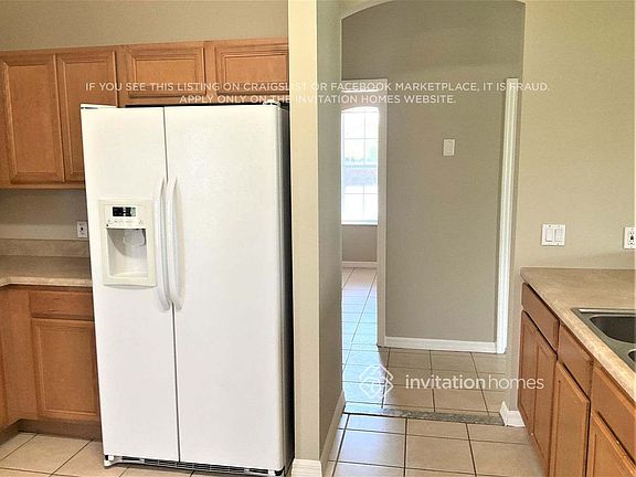 4th image of 3528 Forest Park Dr