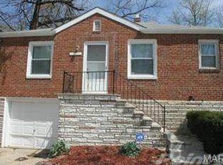 10074 Green Valley Dr, Saint Louis, MO
