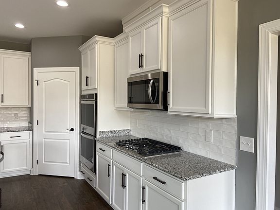 2nd image of 5918 Covent Ln