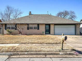 11902 E 39th St, Tulsa, OK 74146