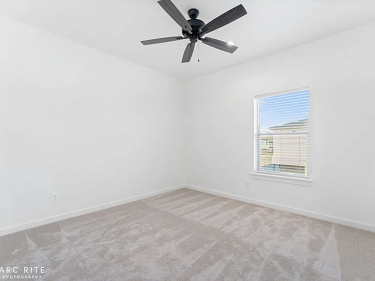 310 Homestead Ave #7 — Photo 22