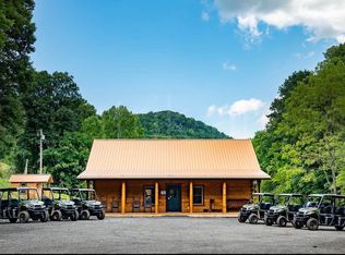 401 Goosepen Rd, Roanoke, WV 26447