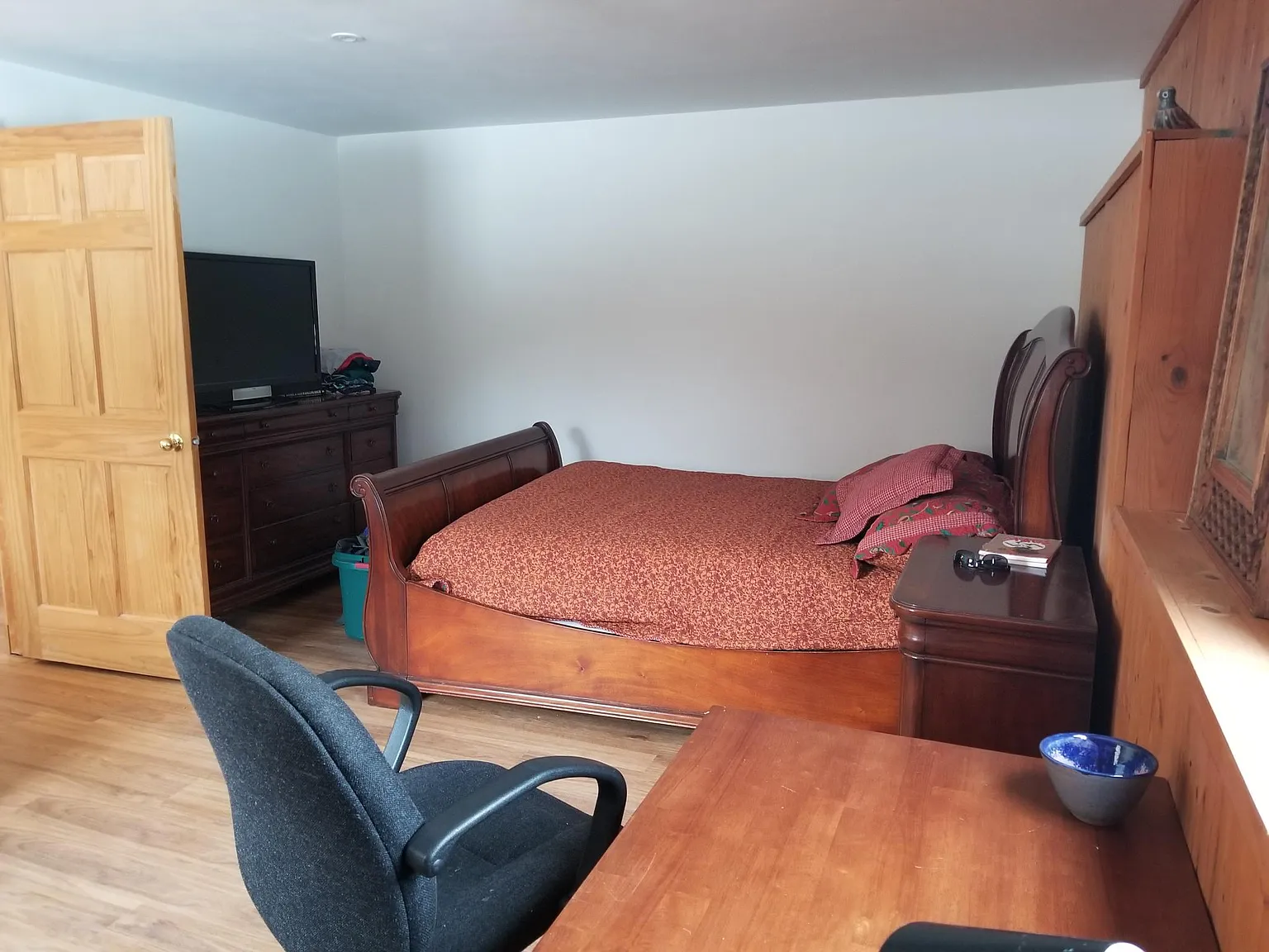 1 bed, 400 sqft, $1,000 — Photo 4