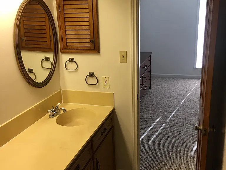 101 Grand Prairie Dr — Photo 6