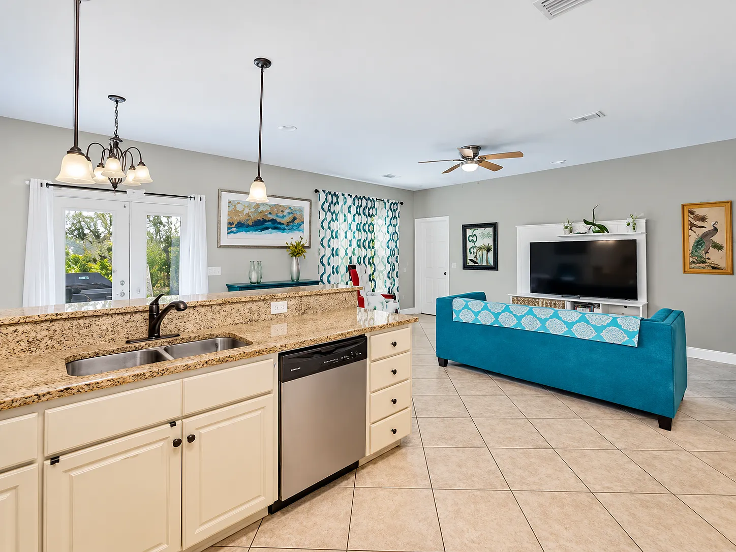 4 bed, 3.5 bath, 1914 sqft, $2,395 — Photo 4