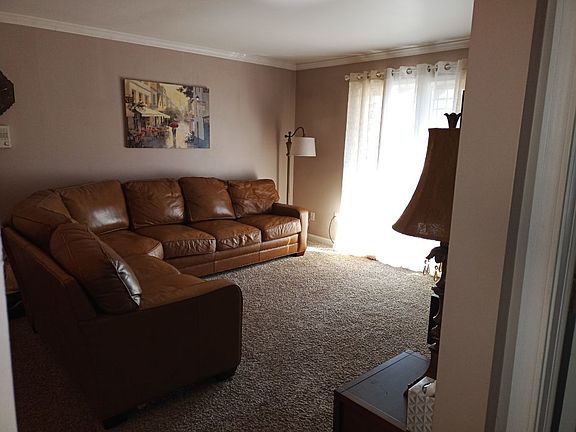 3rd image of 1990 Tall Oaks Dr APT 2A