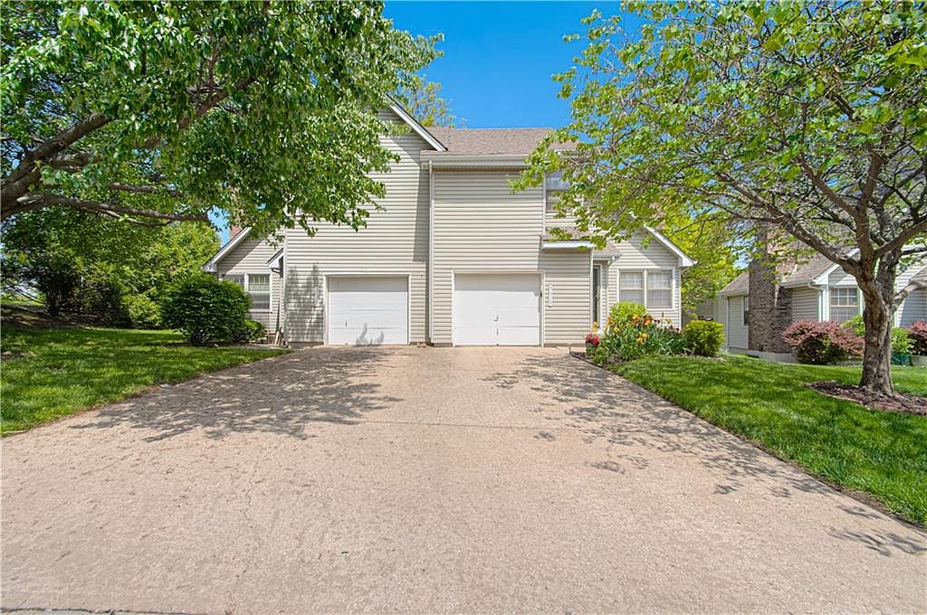 8618 W 109th Ter, Overland Park, KS 66210 | Zillow