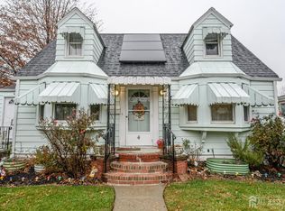 4 Homestead Ave, Avenel, NJ 07001