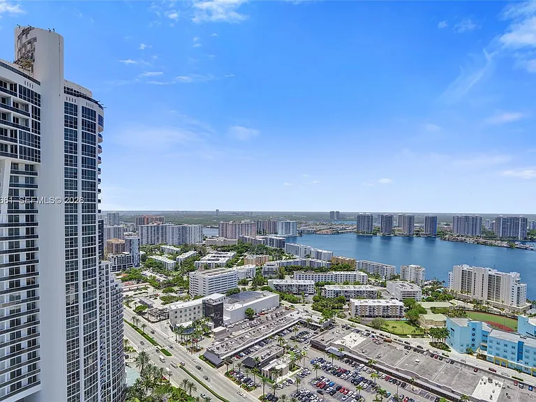 18201 Collins Ave #4705 — Photo 27
