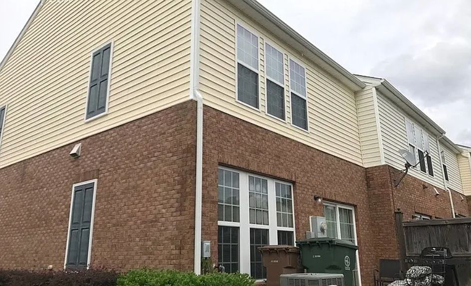 1st image of 1146 Kingston Grove Dr