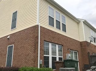 1146 Kingston Grove Dr, Cary, NC 27519