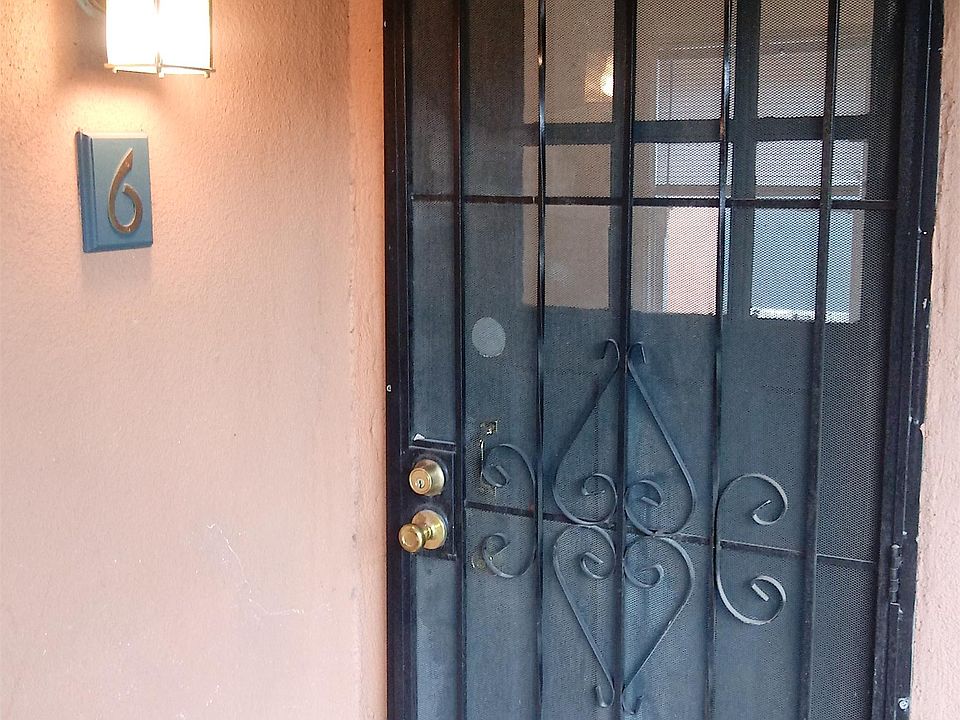 1st image of 1000 E Water St APT 6