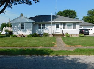 322 Poplar St, Bennett, IA 52721