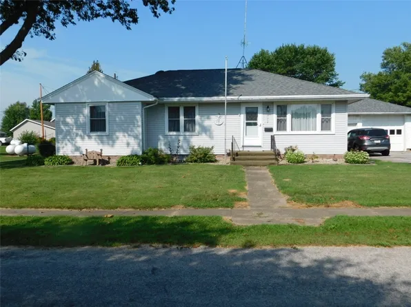 322 Poplar St, Bennett, IA 52721