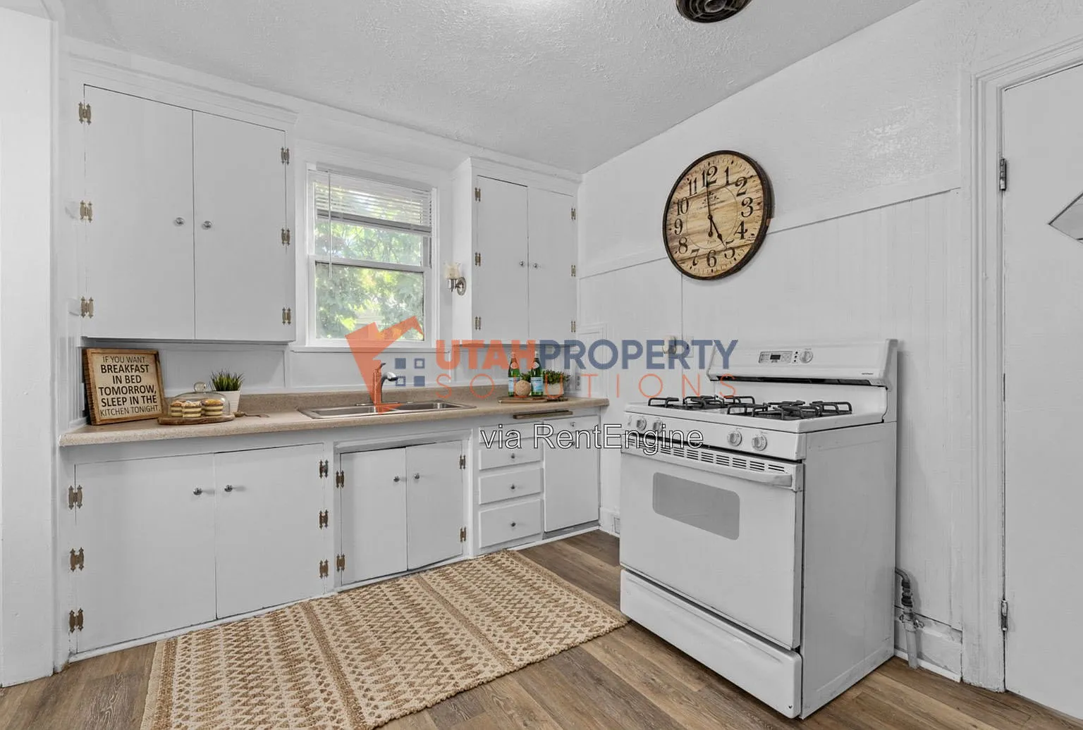2 bed, 1.0 bath, 1180 sqft, $1,925 — Photo 4