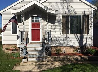 145 N Elizabeth St, Kingsford, MI 49802