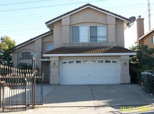 7398 Radha Dr, Sacramento, CA 95828