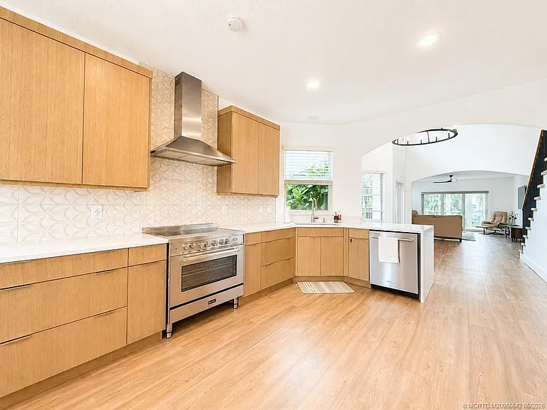 143 Pepper Ln — Photo 17