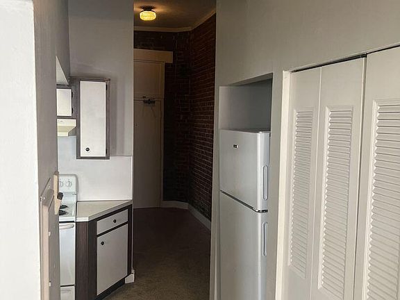 5th image of 1009 S 3rd St APT 302