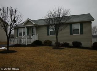 206 Whirlwind Dr, Martinsburg, WV 25404