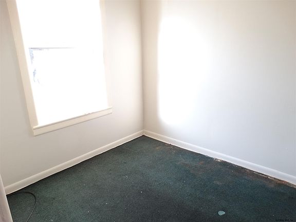 4th image of 39 Vliet St