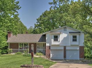 8 Oak Ridge Ct, O'Fallon, MO 63366