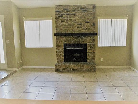 3rd image of 720 Wildwood Dr