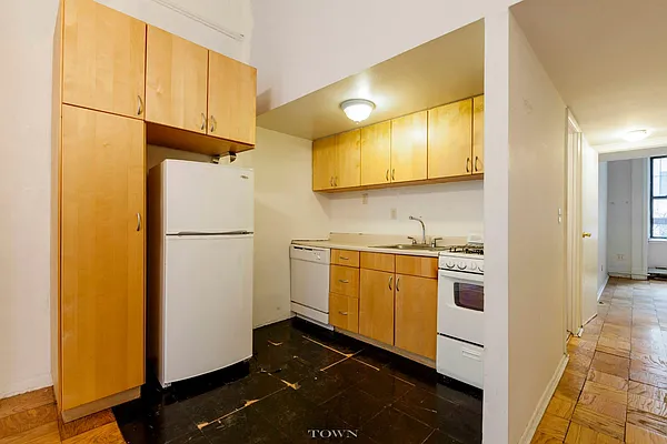 Rented by Town Residential | media 13