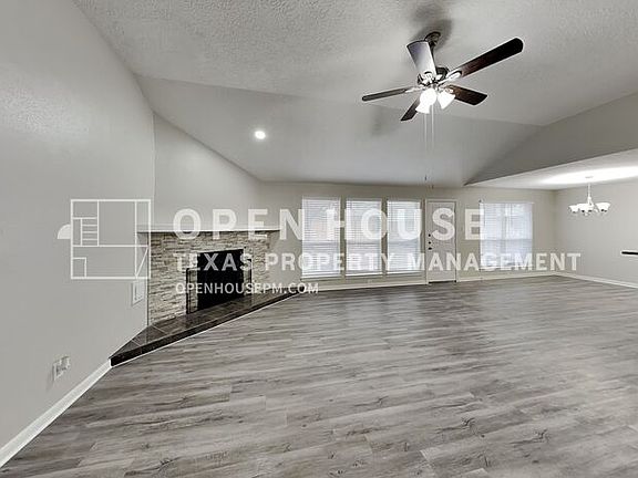 4th image of 7707 Woodland West Dr