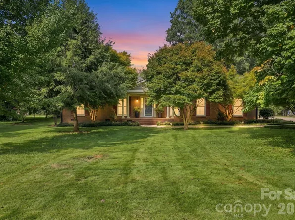2038 Hempstead Rd, Rock Hill, SC 29732