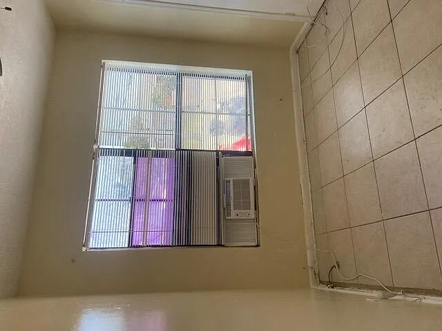 1 bed, 1.0 bath, 1460 sqft, $1,200 — Photo 2