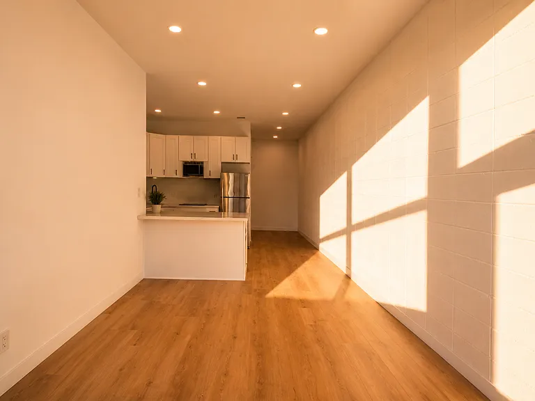 ECB Residences — Photo 18