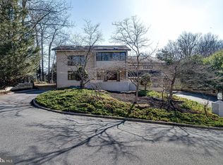 745 Potomac River Rd, Mc Lean, VA 22102