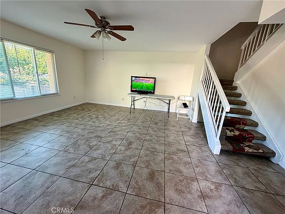 5th image of 513 E Fairfield Ct