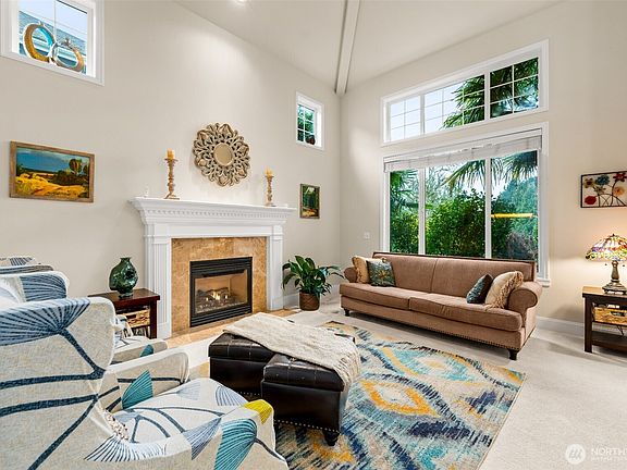 5th image of 18725 35th Drive SE