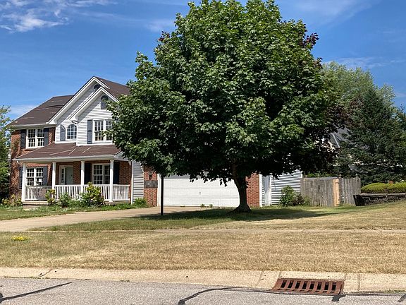 2nd image of 5569 Green Meadow Ct