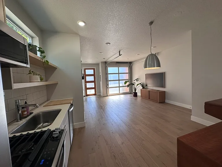 5991 N Michigan Ave — Photo 5