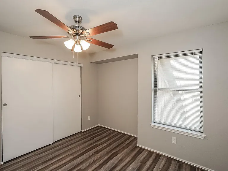 6915 Eagle Ridge Dr — Photo 9