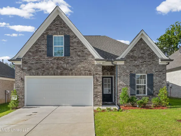 1627 Thomas St, Horn Lake, MS 38637