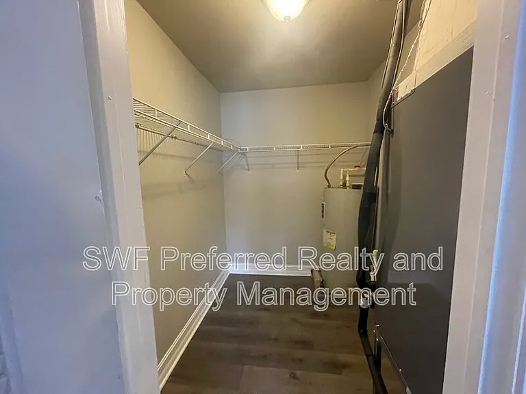 222 Fairweather Ln #5 — Photo 8