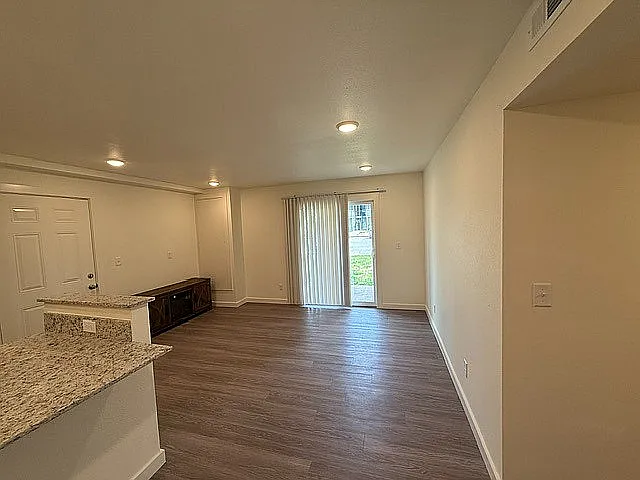 Westbrook Apartments — Photo 2