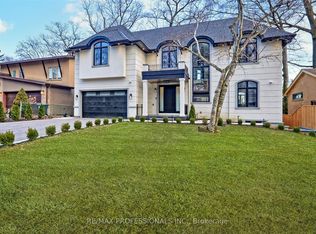 7 Farningham Cres, Toronto, ON M9B 3B4