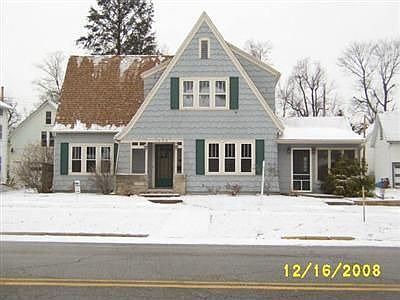 2nd image of 1028 Indiana Ave
