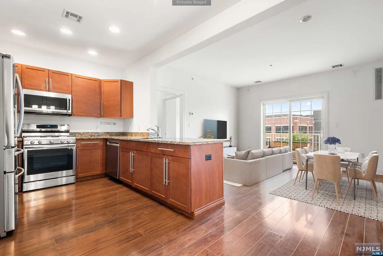 1404 Windsor Park Ct #1404 photo 1