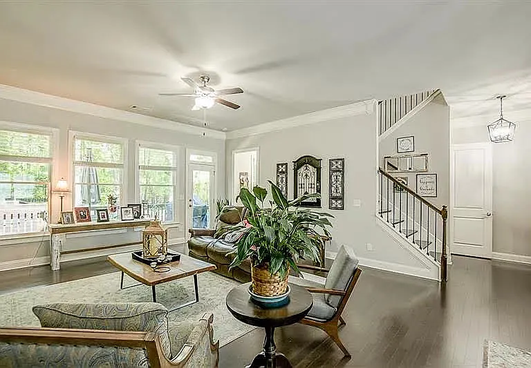 561 Suwanee Pass Trl — Photo 10