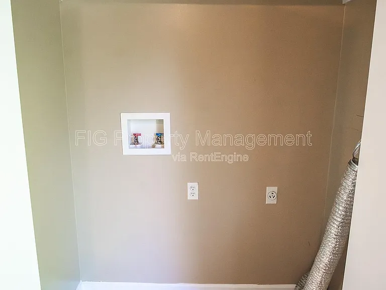 113 Louella Dr — Photo 11