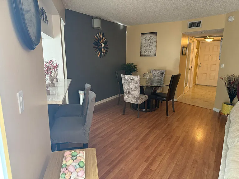 10451 W Broward Blvd #306 — Photo 6