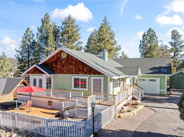 2737 Cedar Ln, Big Bear City, CA 92314