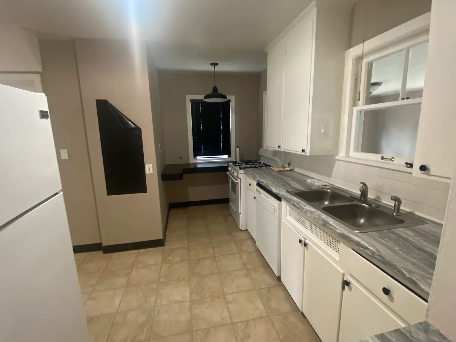 4218 Silsby Rd — Photo 4