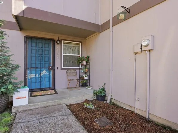 2379 SE 112th Ave #2, Portland, OR 97216